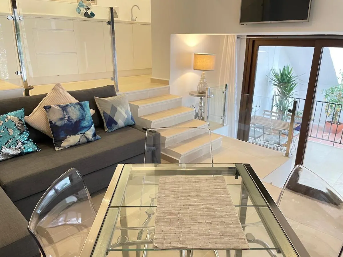 Capistrano Playa, Modern Apartment Within Walking Distance To Burriana Beach Nerja