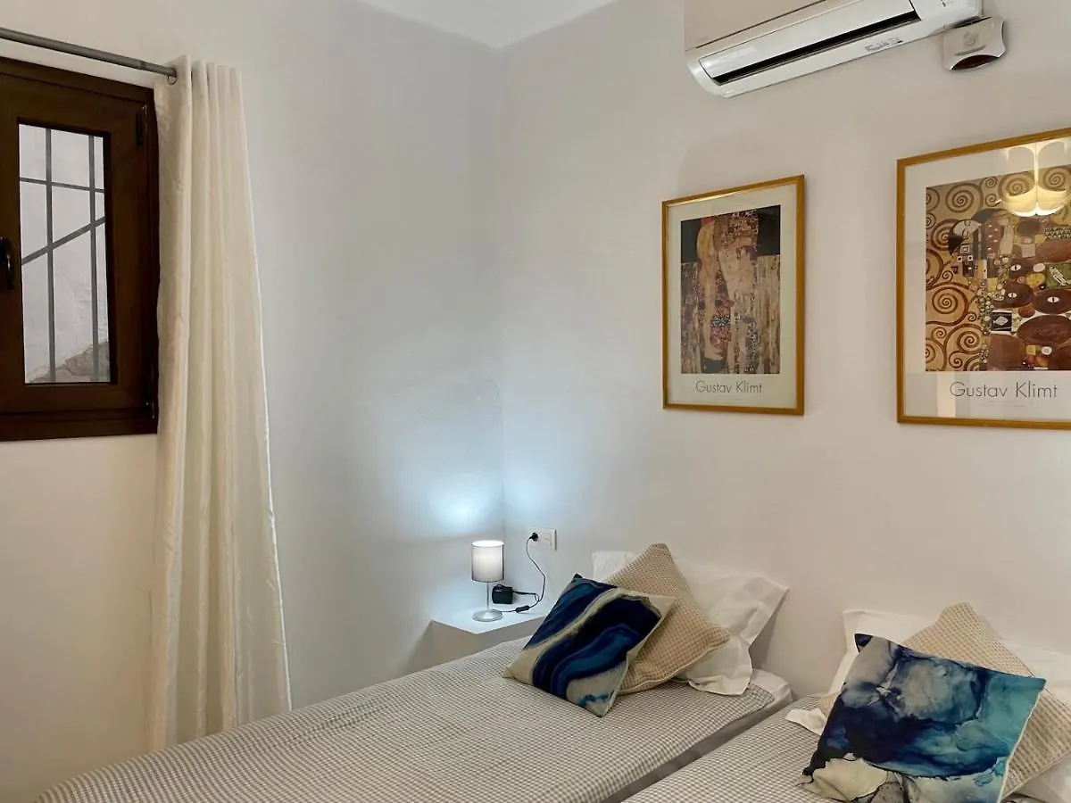Capistrano Playa, Modern Apartment Within Walking Distance To Burriana Beach Nerja