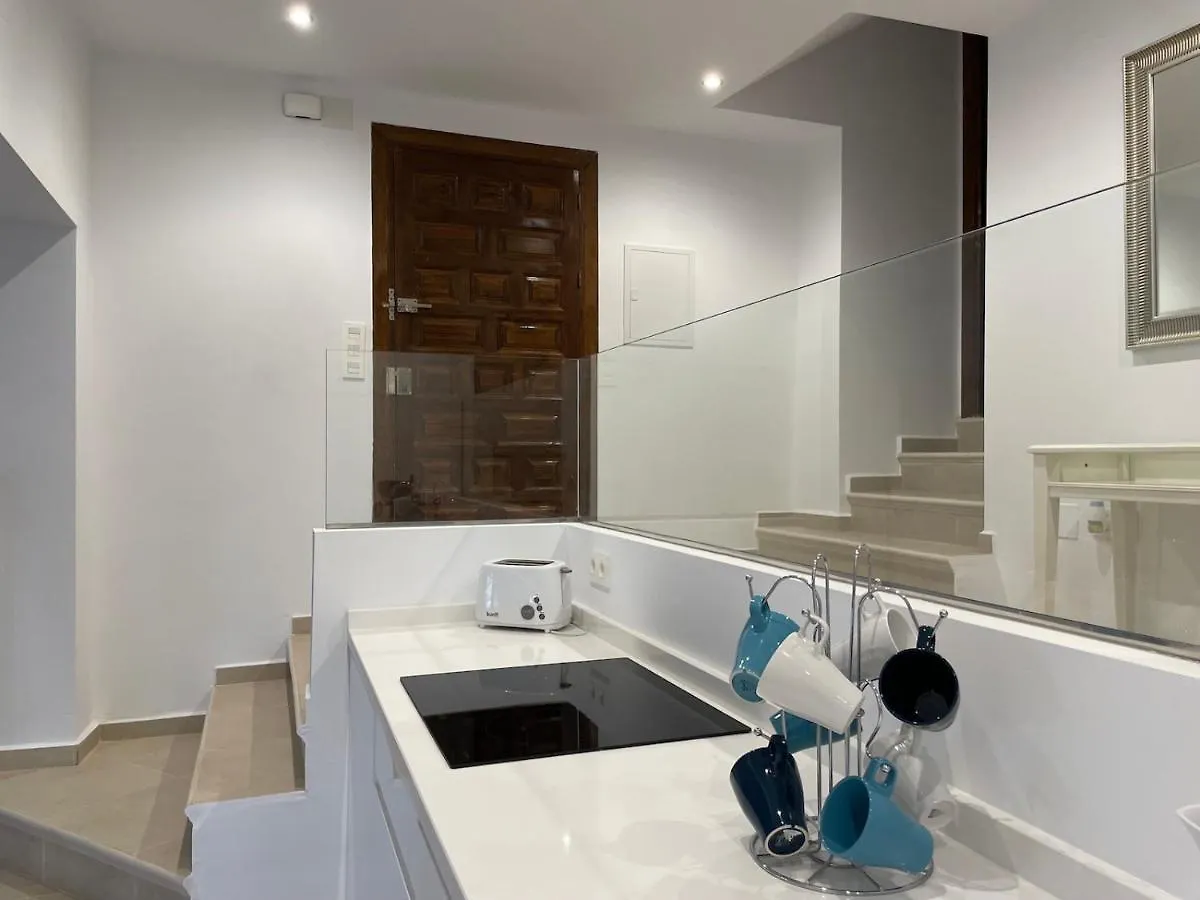 Capistrano Playa, Modern Apartment Within Walking Distance To Burriana Beach Nerja