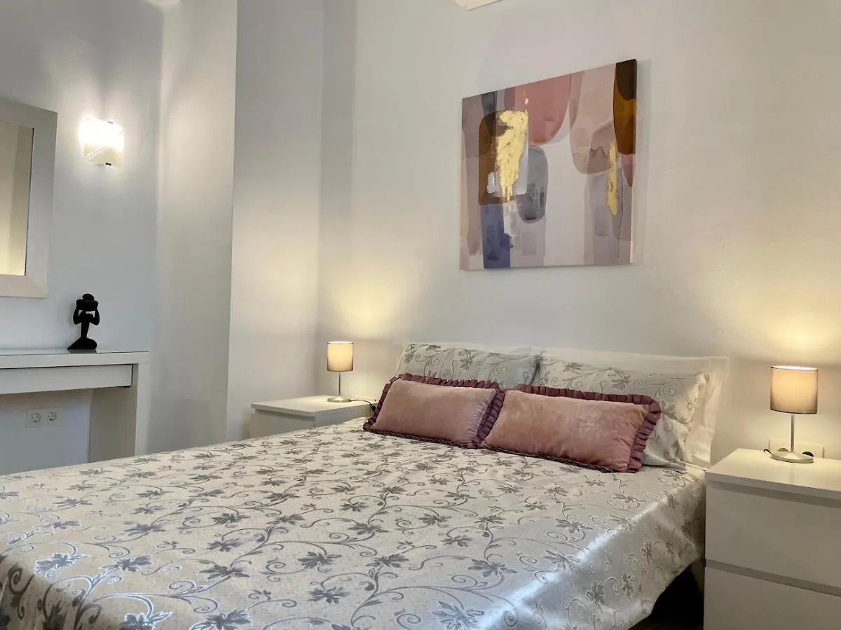 Capistrano Playa, Modern Apartment Within Walking Distance To Burriana Beach Nerja
