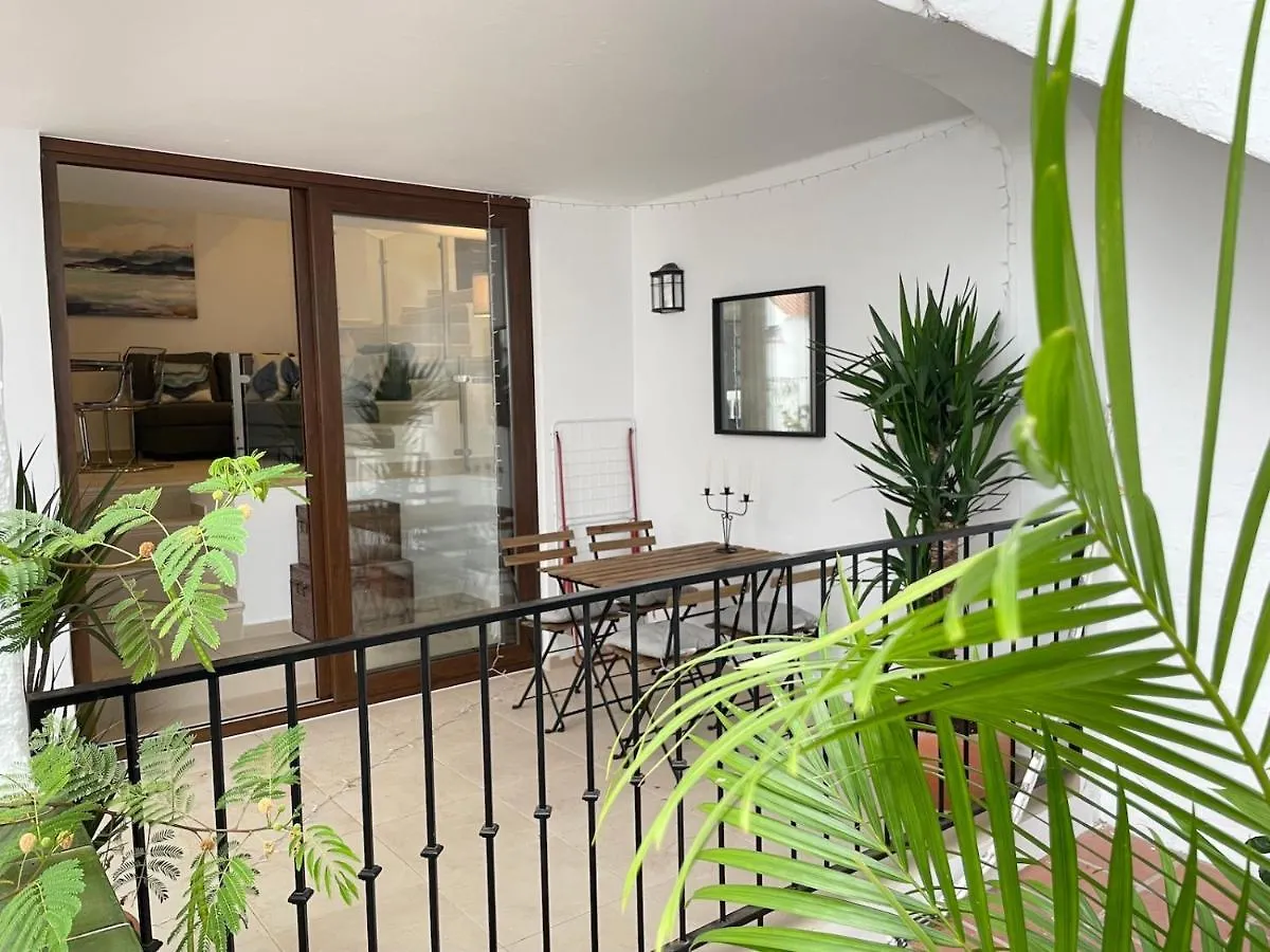 Capistrano Playa, Modern Apartment Within Walking Distance To Burriana Beach Nerja